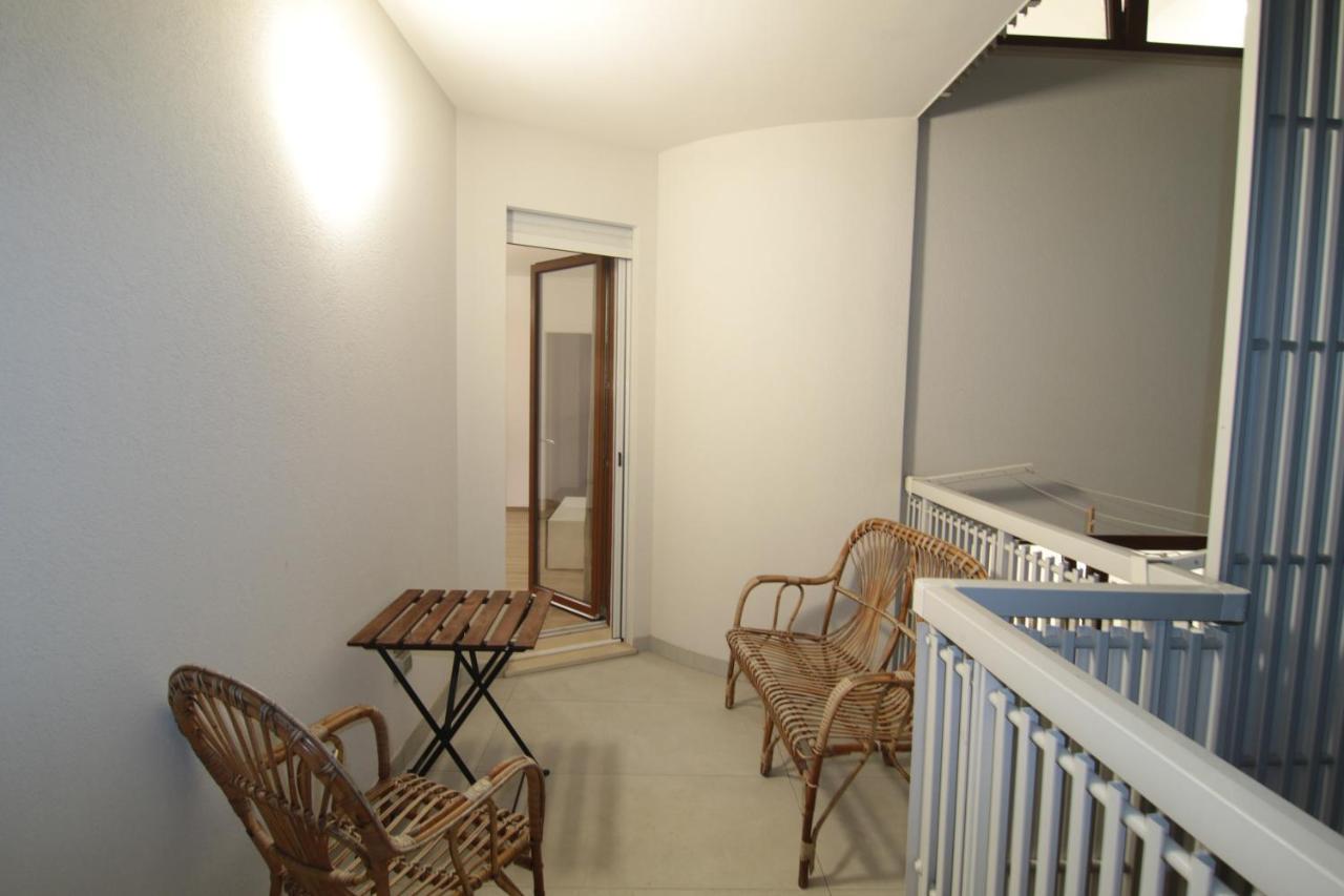 Central Modern Apartment Bari Exterior foto